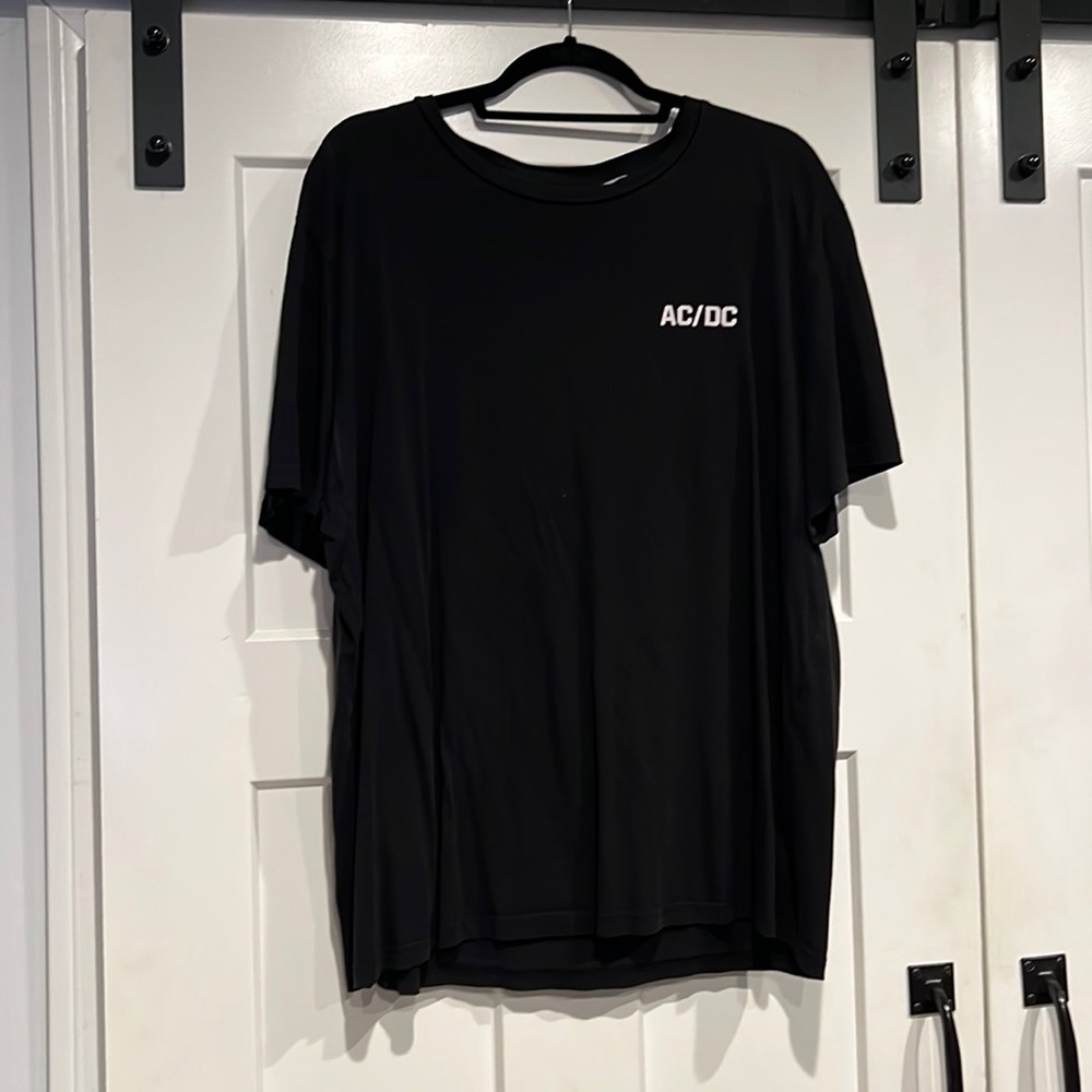 ACDC black t-shirt in size XL
